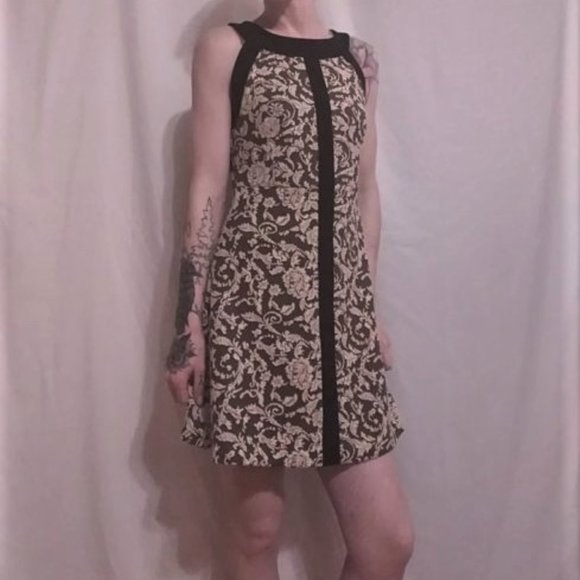 Lovely Flower Dress - Picture 1 of 6